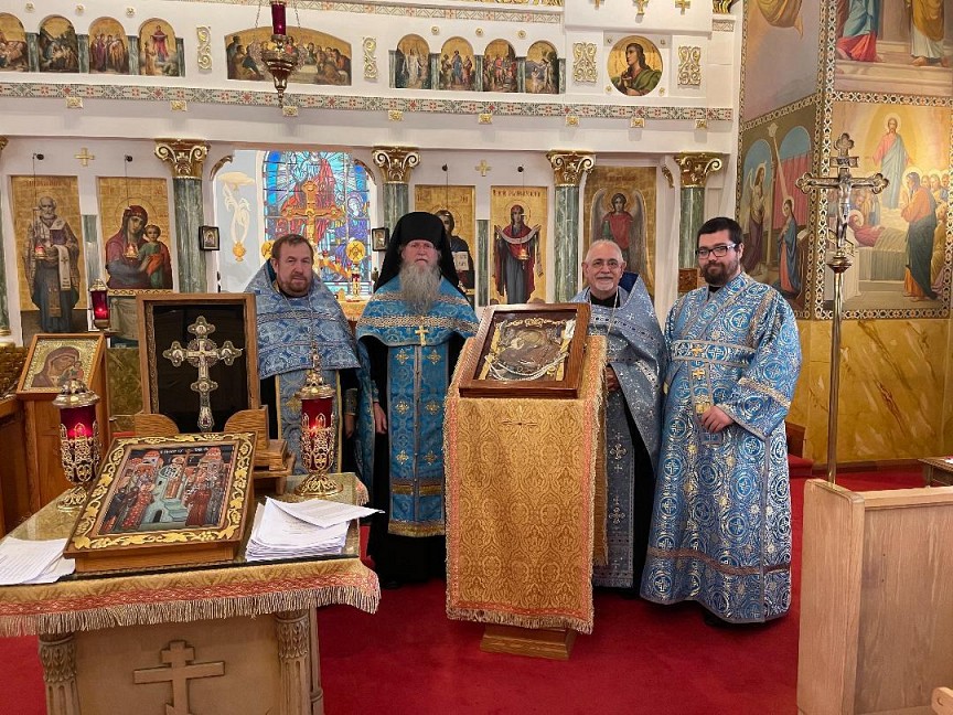 From Left to Right: Archpriest Maryan from St. John's Passaic, Igumen Cyprian, Archpriest Terence from Holy Assumption & Subdeacon Christopher who assisted at the service